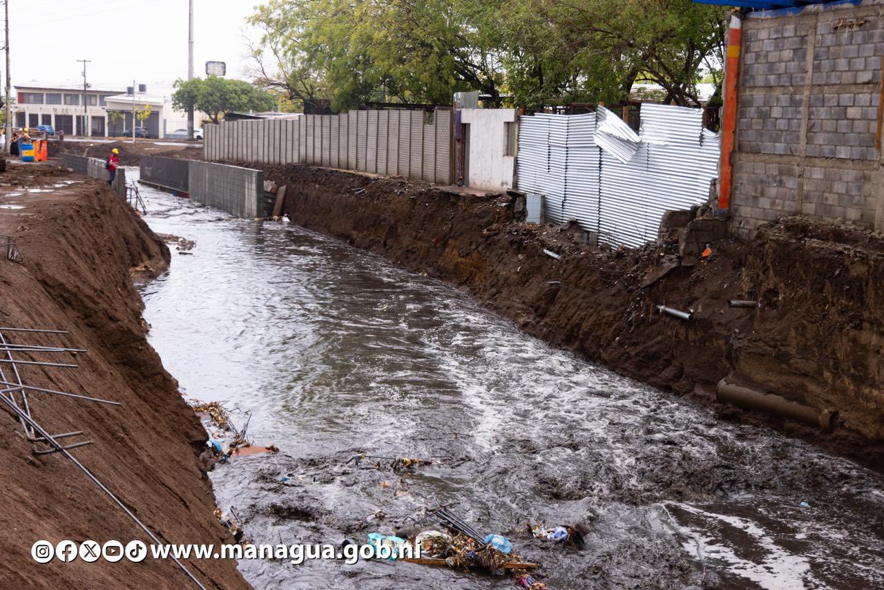 Foto: Avanzan obras en los tramos II y III de la nueva pista en Managua, pese a lluvias