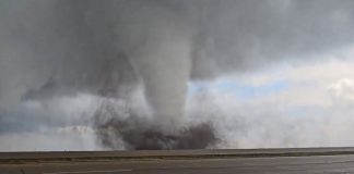 Foto: Tornados arrasan el centro de Estados Unidos /Cortesía