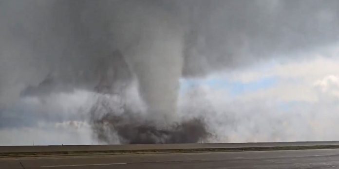Foto: Tornados arrasan el centro de Estados Unidos /Cortesía Foto: Tornados arrasan el centro de Estados Unidos /Cortesía