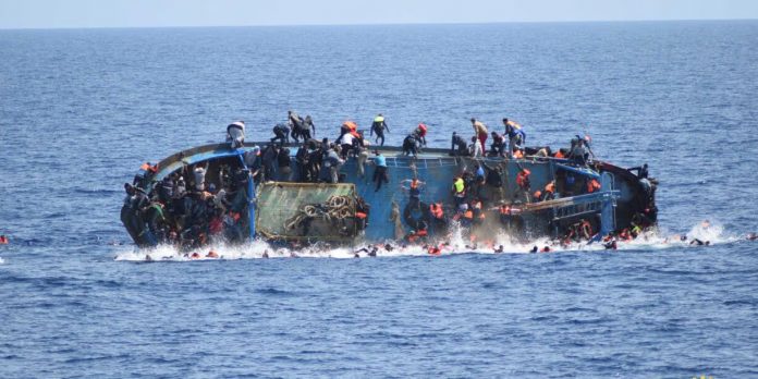 Foto: Desaparecen tras un naufragio frente a Bangladés /Cortesía