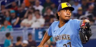 milwaukee, brewers, carlos, rodríguez,