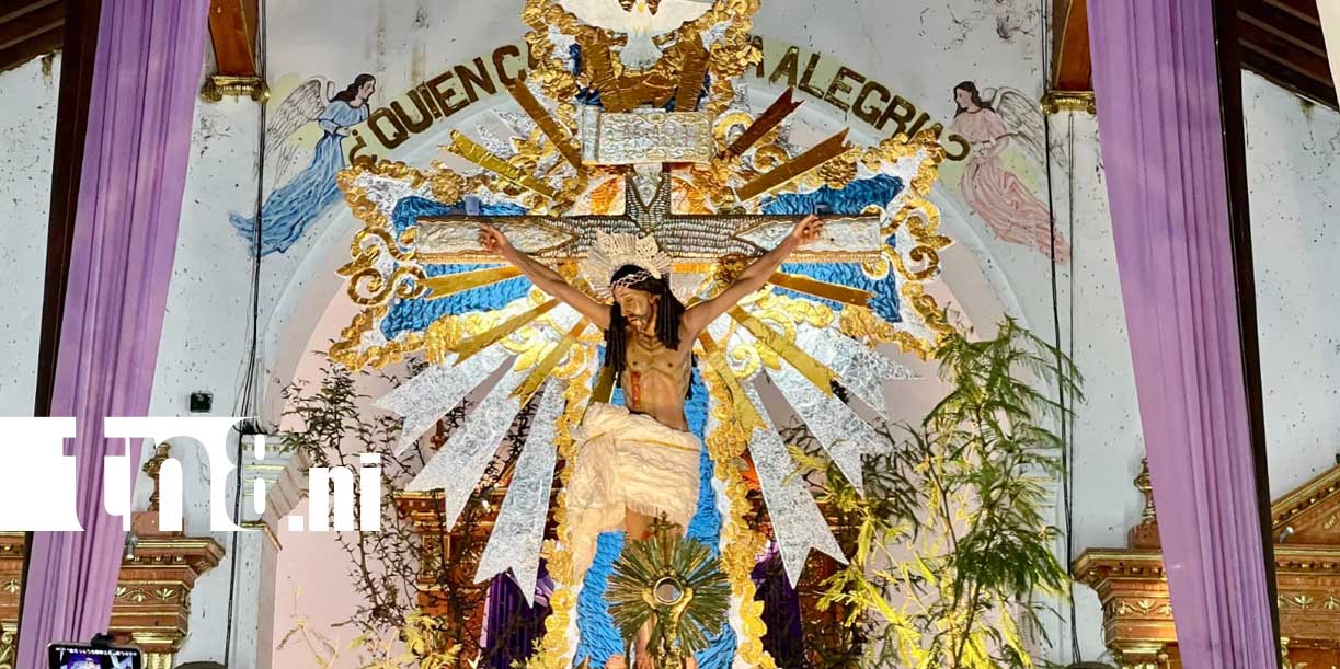 Foto: Feligreses de León celebran con fervor/TN8