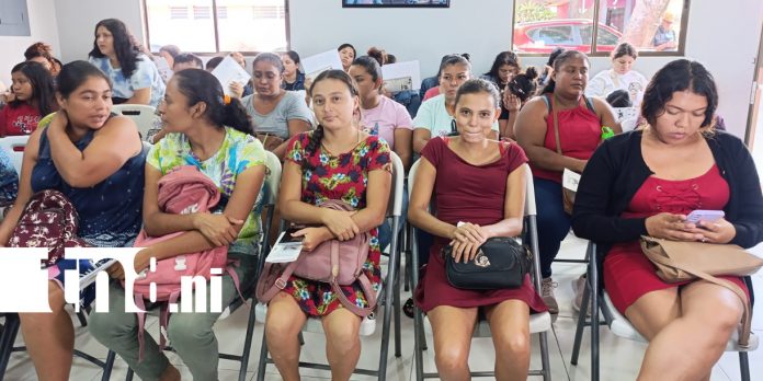 Foto: MINSA realiza Feria de atención a mujeres embarazadas /TN8 Foto: MINSA realiza Feria de atención a mujeres embarazadas /TN8