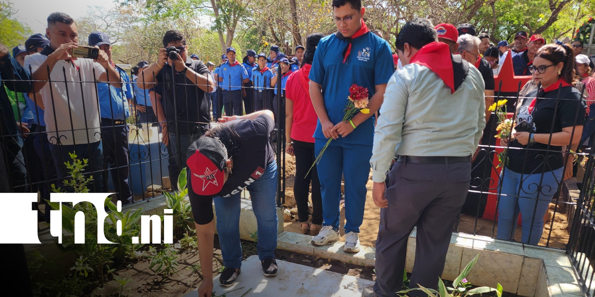 Foto: Homenaje a héroes y mártires de León / TN8