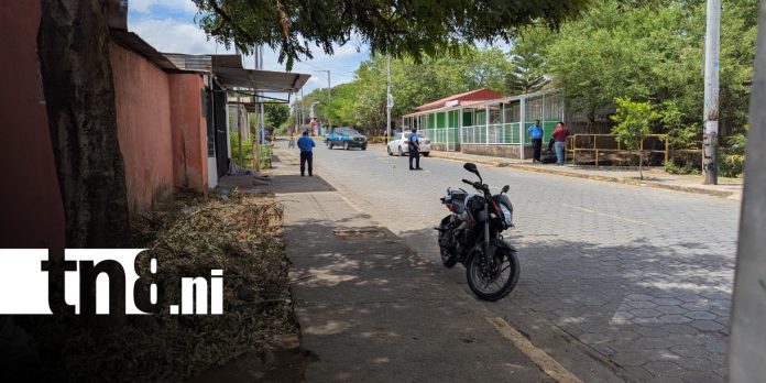 Foto: Investigación por muerte de sujeto en una vivienda de Ciudad Sandino / TN8 Foto: Investigación por muerte de sujeto en una vivienda de Ciudad Sandino / TN8