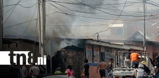 Foto: Incendio en una vivienda del barrio La Esperanza, en Managua / TN8