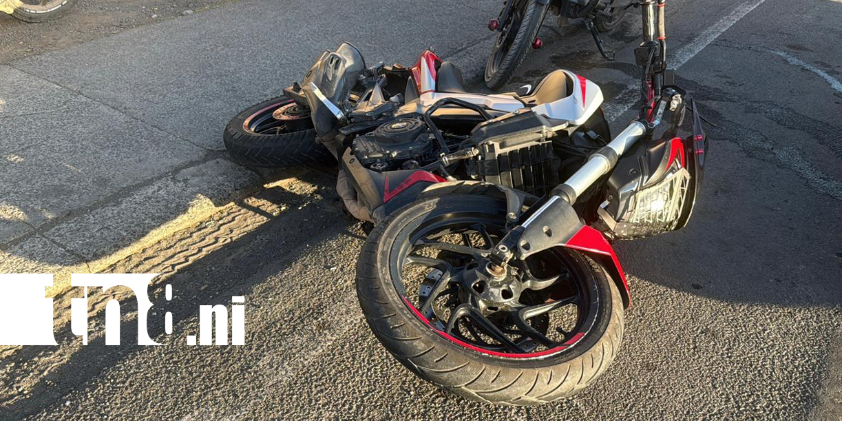 Foto: Colisión entre motocicletas en la salida de Juigalpa hacia Managua /TN8