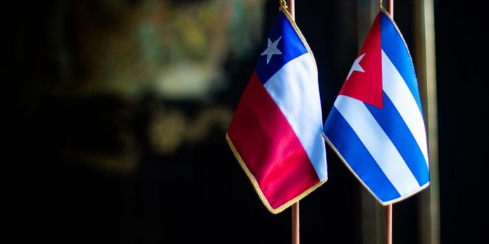 ju Foto: Chile se levanta en solidaridad ante cuba/ Cortesía