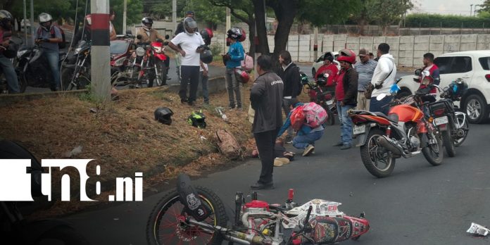 Foto: Fuerte accidente de tránsito cerca de la Rotonda El Periodista, Managua / TN8