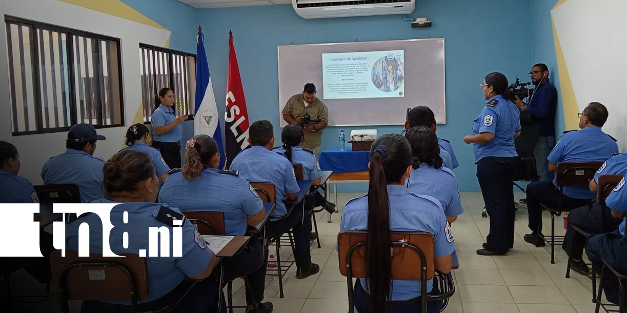 Foto: Capacitación a Migración y Extranjería de Nicaragua / TN8