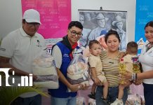 Foto: Entrega de paquetes alimenticios en Managua / TN8