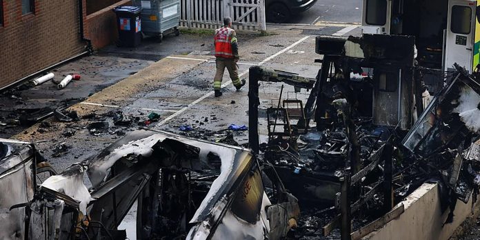 Foto: Atacan con bombas incendiarias una sinagoga en Londres /Cortesía
