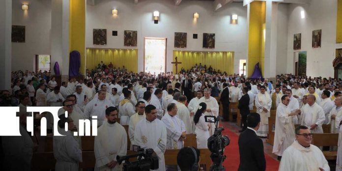 Foto: Sacerdotes de Managua renuevan su fe/Cortesía Foto: Sacerdotes de Managua renuevan su fe/Cortesía