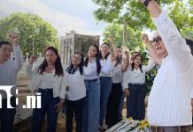 Foto: Homenaje a profesora Josefa Toledo de Aguerri / TN8
