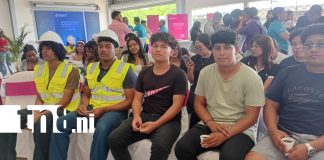 Foto: Talento en idiomas durante festival bilingüe en Managua /TN8