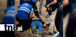 Foto: Cae de un poste eléctrico en Managua y queda gravemente herido/TN8