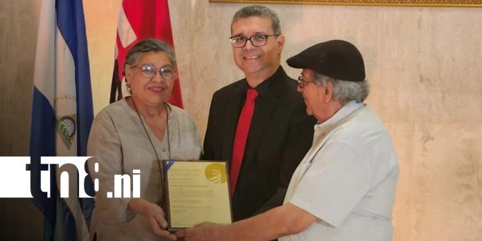 1 Foto: Roger Pérez de la Rocha y Teatro Guachipilín reciben máximo reconocimiento a la creatividad/TN8