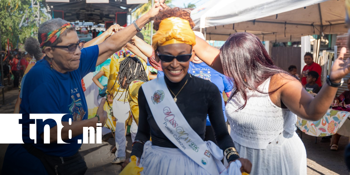 Foto: Color, ritmo y tradición afrodescendiente llenan de alegría el barrio Peter Ferrera en Bilwi/TN8
