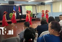 Juventud honra el legado de Sandino con arte, música y danza Juventud nicaragüense honra a Sandino con danza y música