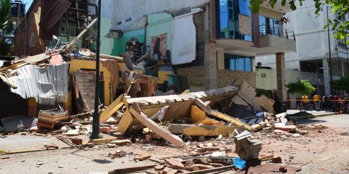 1 FOTO: Sismo de 6,1 sacude Perú y deja 27 heridos/Cortesía
