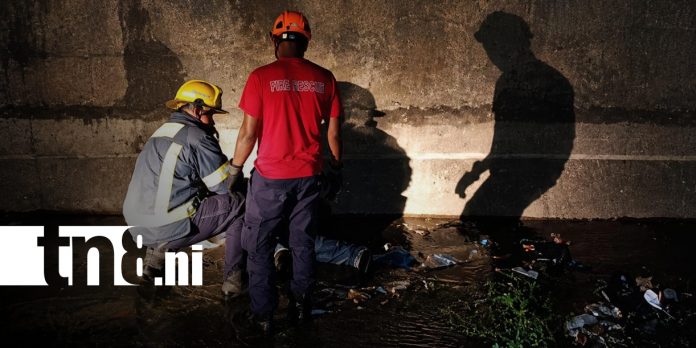 1 Foto: Bomberos atienden rescate y accidente de tránsito en Managua/TN8