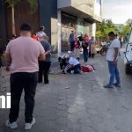 Foto: Fuerte choque entre taxi y motocicleta deja un lesionado en Estelí/TN8