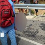 Un joven fallecido y otro gravemente herido es el resultado de un violento accidente de tránsito ocurrido en el departamento de Rivas Foto: Muere joven en violento choque entre motocicleta y camioneta en Rivas/TN8