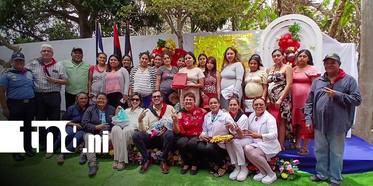 Foto: Emotivo homenaje a madres embarazadas en Diriamba, Carazo/TN8