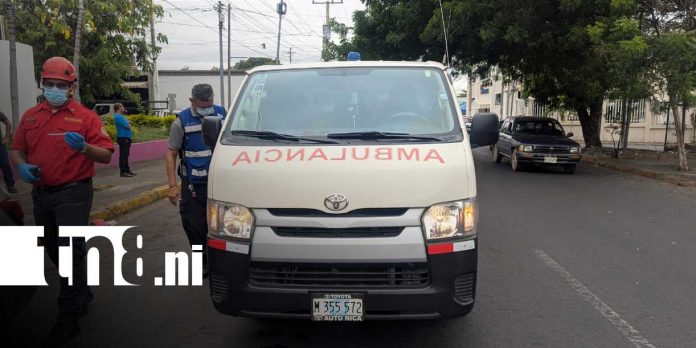 Foto: Hombre termina herido luego de ser impactado por un vehículo en Managua/TN8