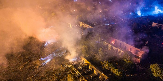 Foto: Devastadora explosión en Liuyang, China deja 26 fallecidos /Cortesía