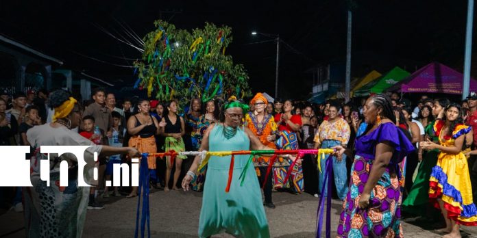 11 Foto: Maypole en Bilwi: color, tradición y cultura caribeña/TN8