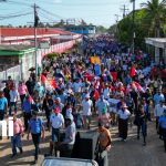 Foto: Patriótica caminata en Bilwi recuerda la lucha de Sandino /TN8