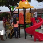 Familias celebran entrega de mejoras en el Parque Central de Nandaime Foto: Familias celebran entrega de mejoras en el Parque Central de Nandaime/TN8