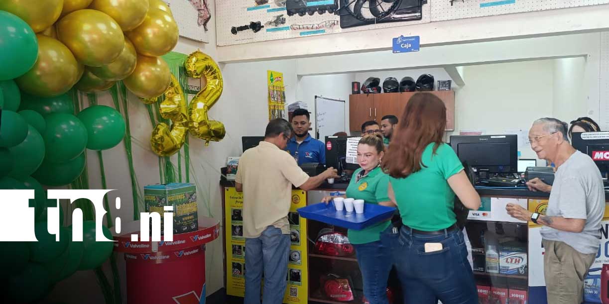 Foto: Fenicotaxi celebra a lo grande sus 32 años de fundación / TN8