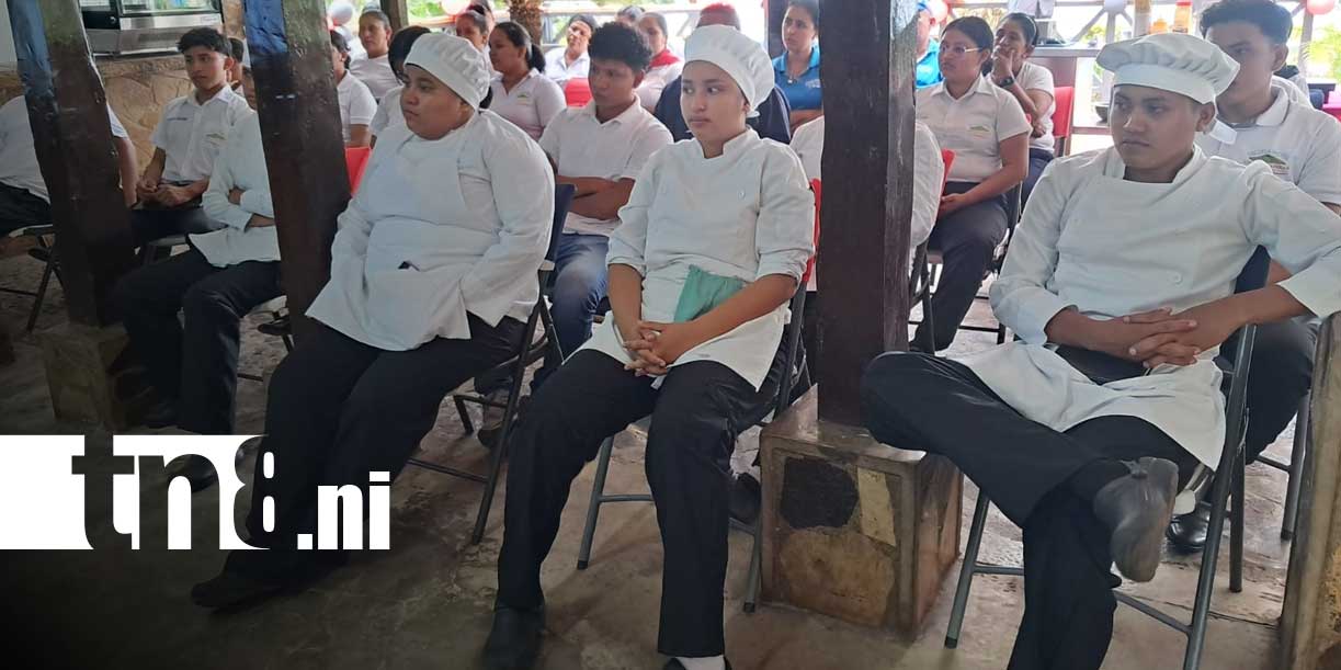 Foto: Jóvenes de Ometepe celebran la Dignidad Nacional con orgullo/TN8