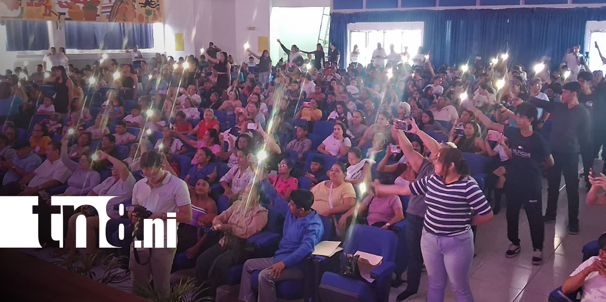 Foto: Madres homenajeadas en gala cultural de Matagalpa/TN8
