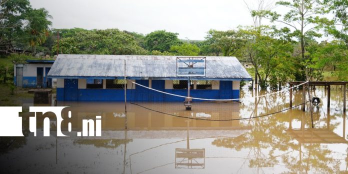 2 Foto: Autoridades brindan atención y acompañamiento a familias afectadas por lluvias en Rosita/TN8