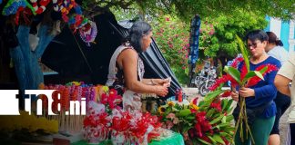 Foto: Vendedores de flores dinamizan la economía en el departamento de Rivas/TN8