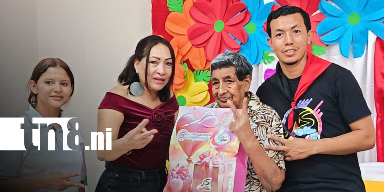 Foto: Ocotal rinde homenaje a madres de héroes y mártires/TN8