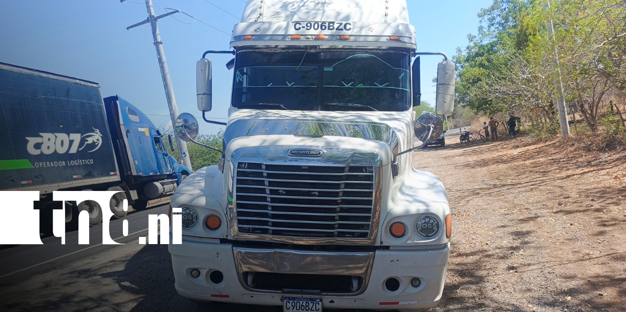Foto: Adolescente queda grave tras brutal accidente en Rotonda Malpaisillo/TN8