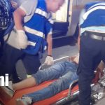 Hombre fue abandonado inconsciente tras bajar de bus en Managua Foto: Abandonan a hombre inconsciente tras bajar de bus en Managua/TN8