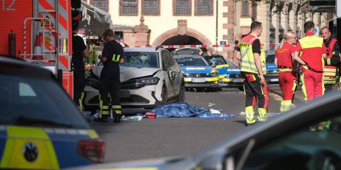 Foto: Coche embiste a multitud en Alemania /Cortesía Foto: Coche embiste a multitud en Alemania /Cortesía