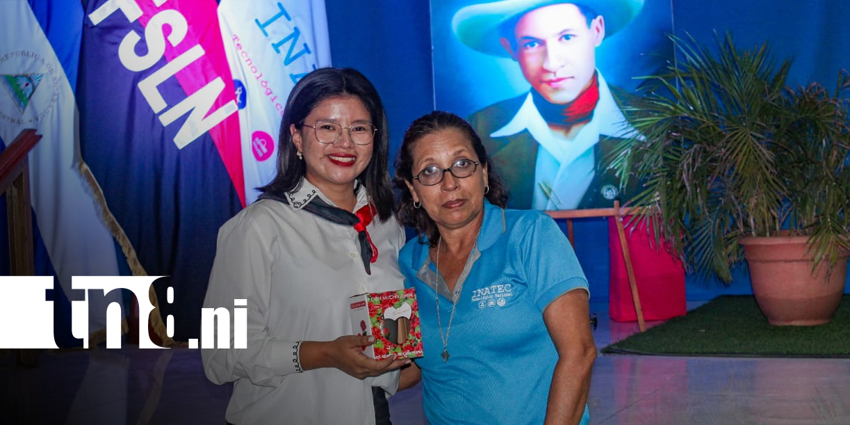 Foto: INATEC conmemora natalicio de Sandino con homenaje en Granada/TN8