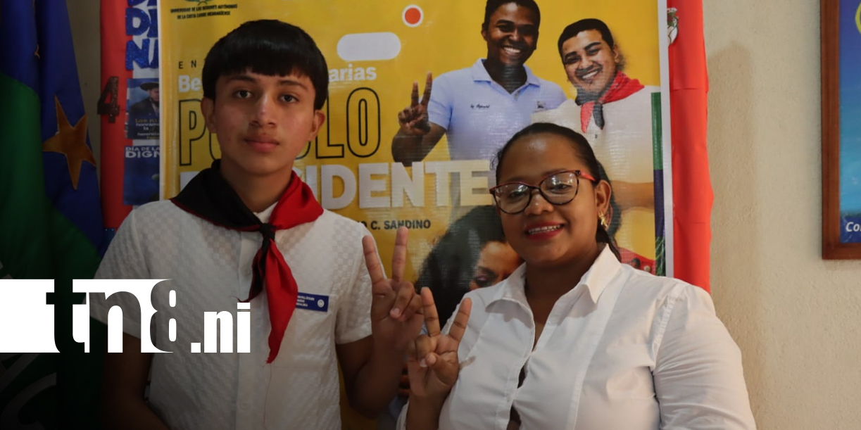 Foto: Entregan becas a jóvenes de URACCAN y BICU en Caribe Norte/TN8