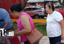 Familias de Nandaime celebran el Día de las Madres con el queque más grande Foto: Familias de Nandaime celebran el Día de las Madres con el queque más grande/TN8