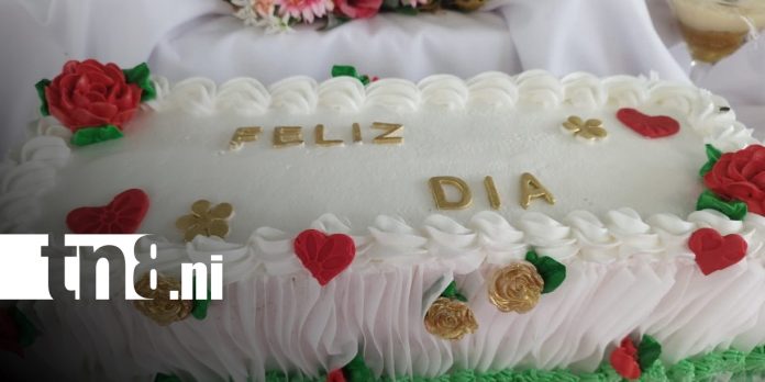 3 Foto: INATEC celebra el Día de la Madre con feria de repostería en Granada/TN8