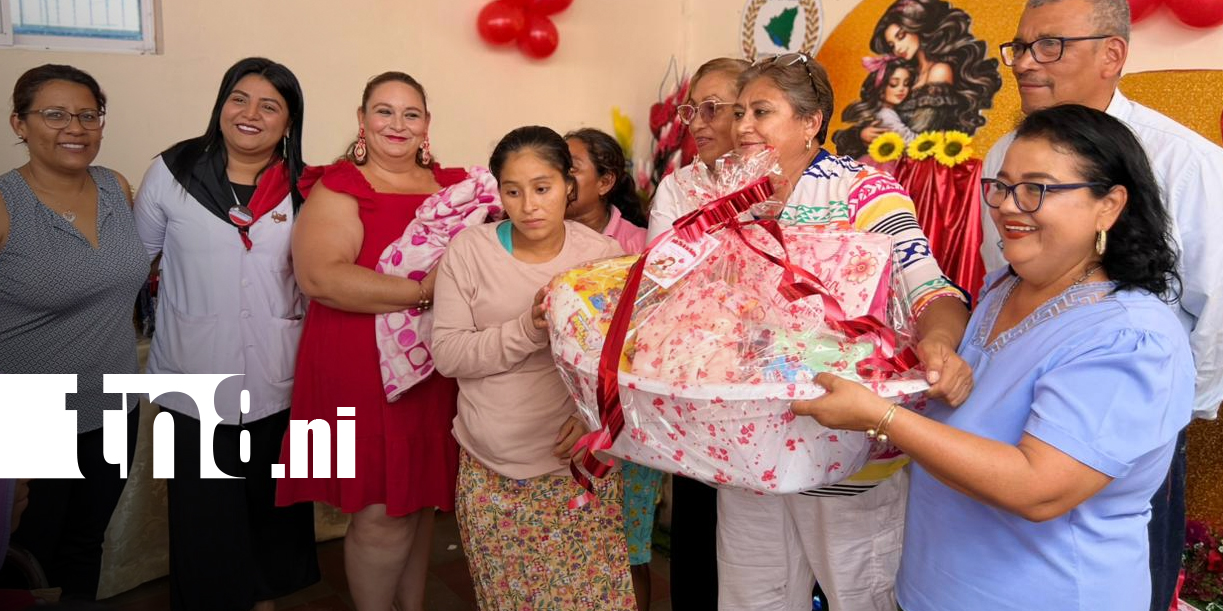 Foto: Madres celebran su día con regalos en Jinotega/TN8