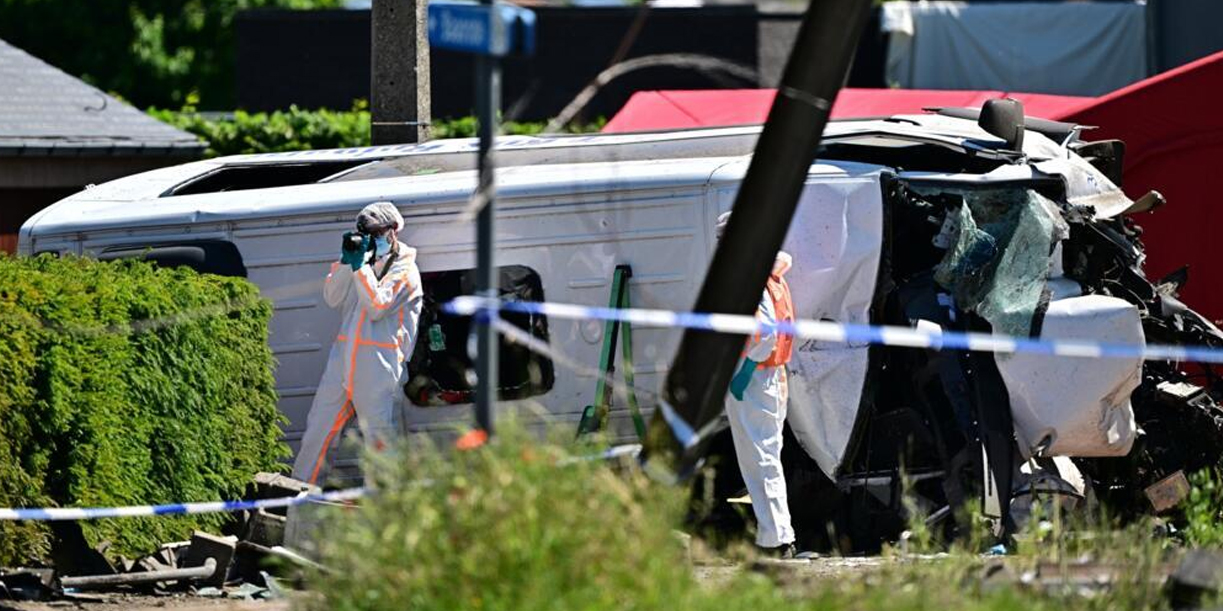 Foto: Colisión de un tren con un autobús escolar en Bélgica /Cortesía