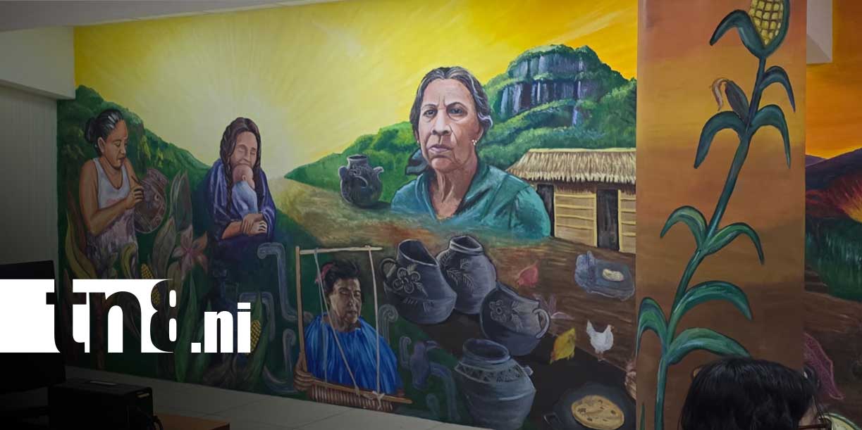 Foto: Centro inaugura mural de Augusto C. Sandino/TN8