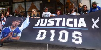 Foto: Acusan a Luque de impulsar cirugía innecesaria a Maradona /Cortesía